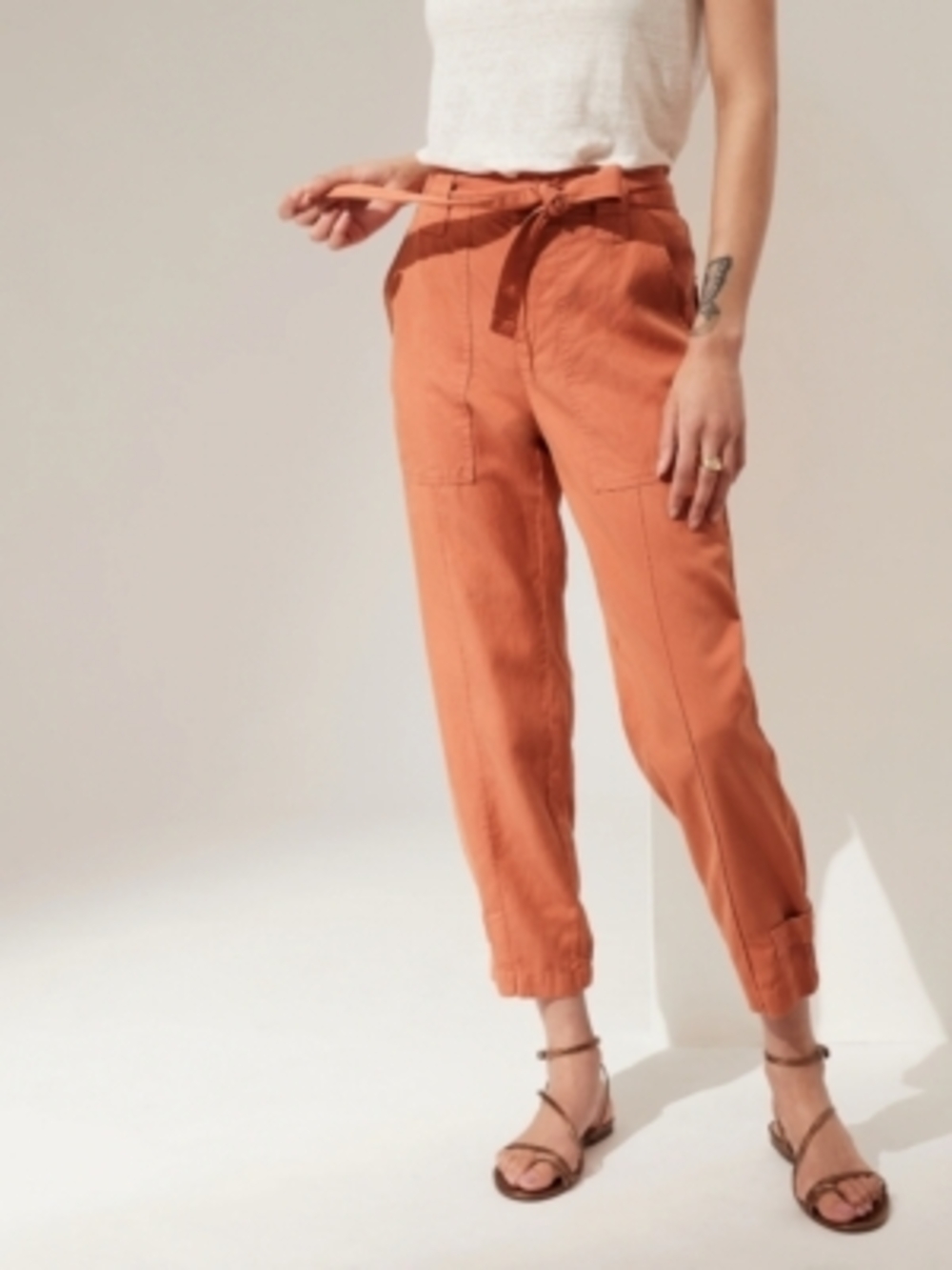 Banana Republic XS Waist Cargo Joggers in Terracotta